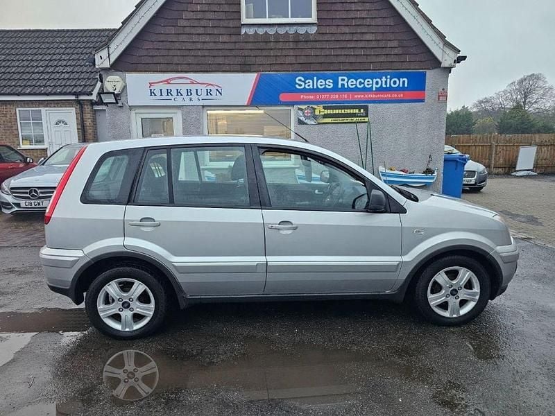 Used Ford Fusion Zetec 2010 Silver Hatchback