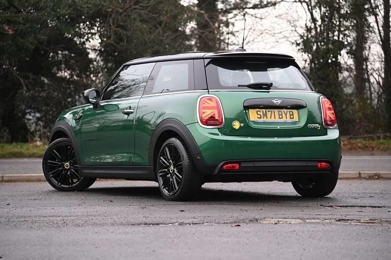Usado Mini Cooper S Hatch 135 kW (184 HP) 2021 Verde Citadino