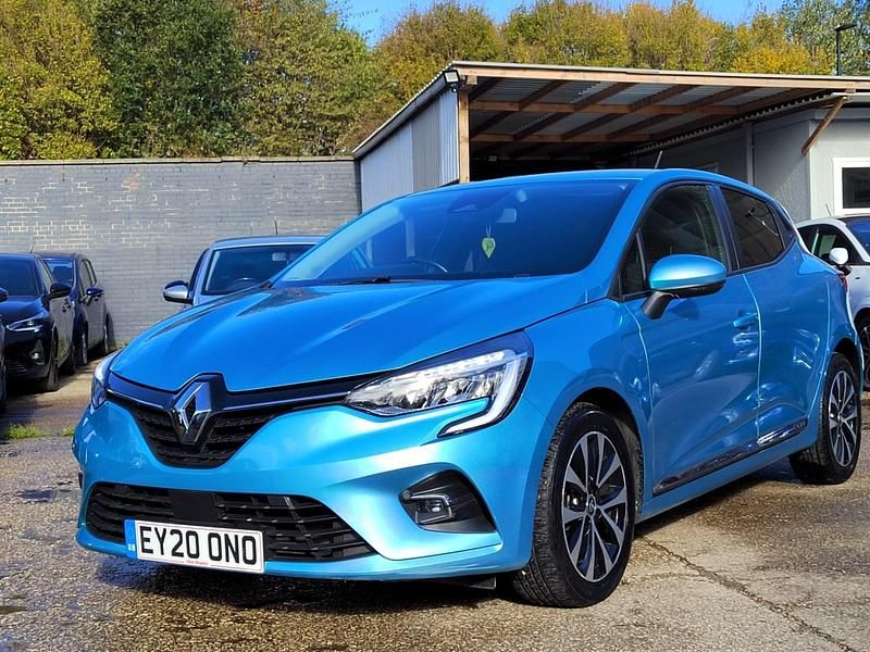 Used Renault Clio V Iconic 99 HP (72 kW) 2020 Blue Hatchback