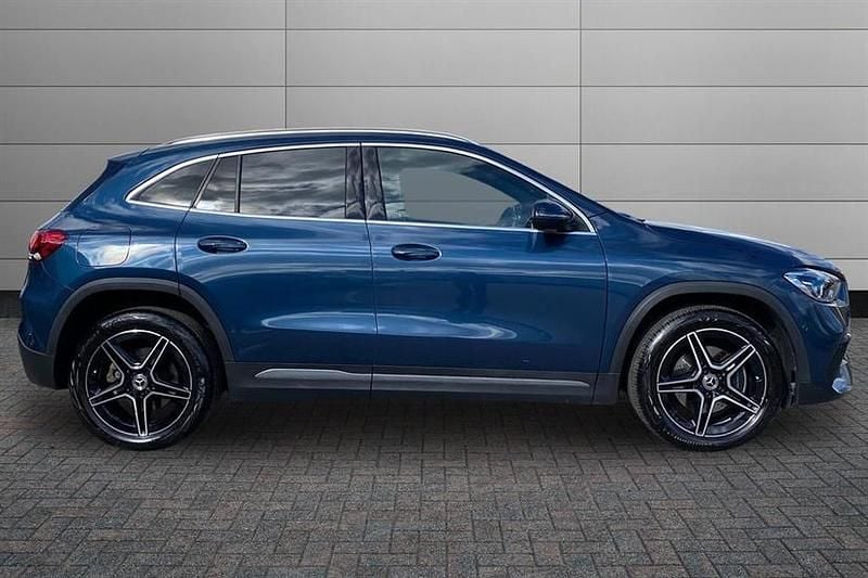 Used Mercedes GLA250 Executive 218 HP (160 kW) 2023 Blue SUV