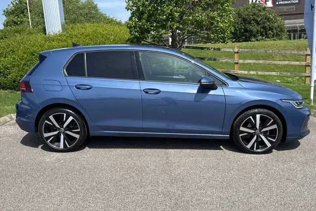Used VW Golf VIII Match 115 HP (84 kW) 2025 Blue Hatchback