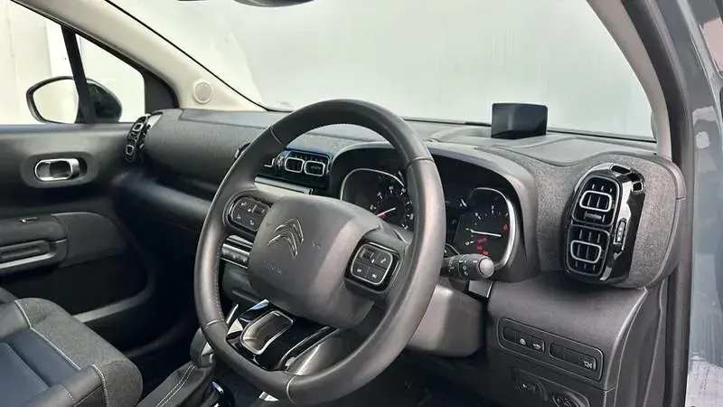 Used Citroën C3 Aircross PureTech 131 HP (96 kW) 2023 Grey SUV