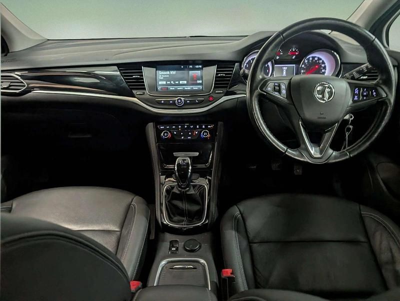 Used Vauxhall Astra Elite 2017 Silver Hatchback