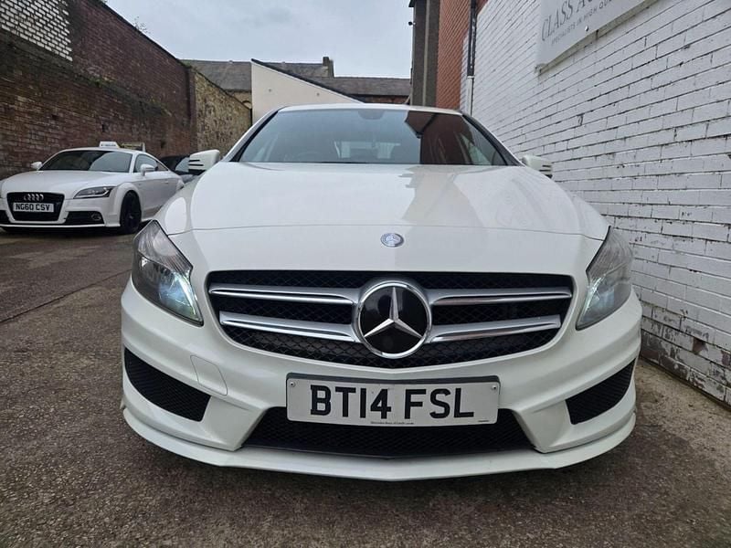 Used Mercedes A200 AMG 136 HP (100 kW) 2014 White Hatchback