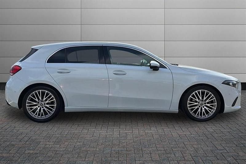 Used Mercedes A180 Executive 136 HP (100 kW) 2023 White Hatchback