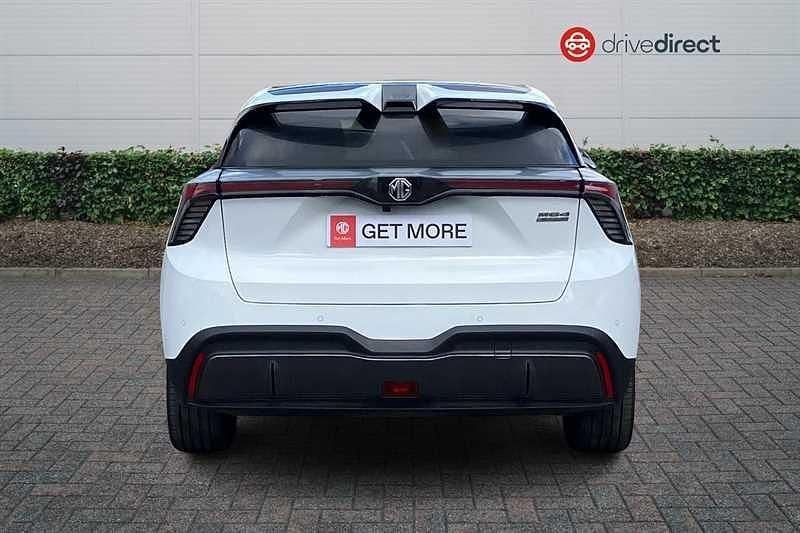 Used MG MG4 EV Trophy 2023 White Hatchback