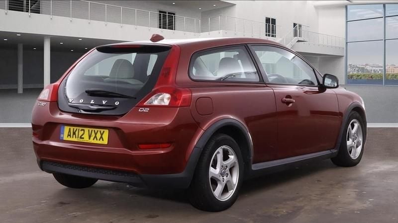 Used Volvo C30 115 HP (84 kW) 2012 Red Hatchback
