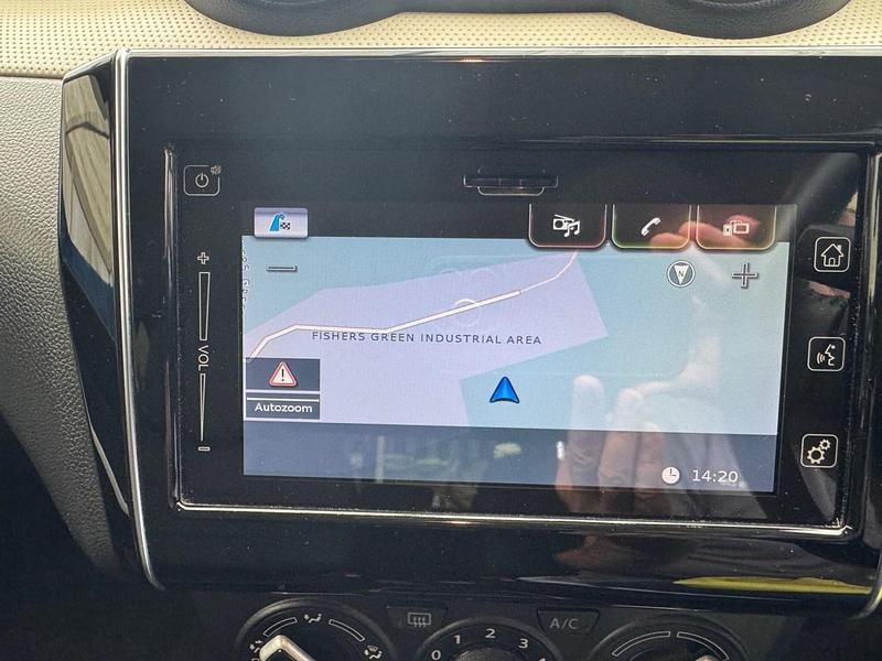 Usado Suzuki Swift 83 HP (61 kW) 2020 Prateado Citadino