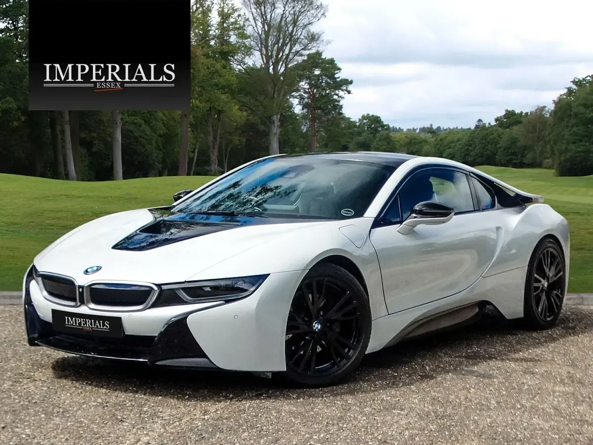Used BMW i8 Comfort Edition 374 HP (275 kW) 2018 White Coupe