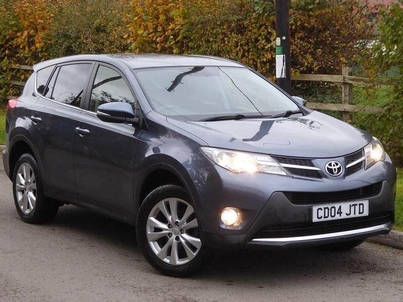 Blue Used 2013 Toyota RAV4 Estate | £4,995 (Fair price) - Image 1/4