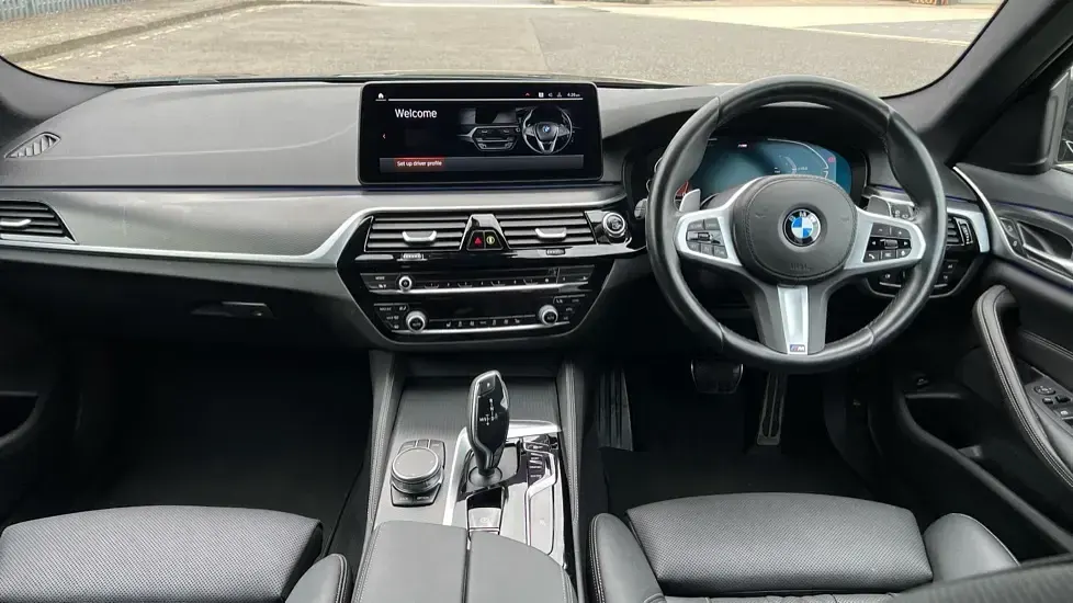 Used BMW 520 M Sport 187 HP (137 kW) 2023 Black Estate