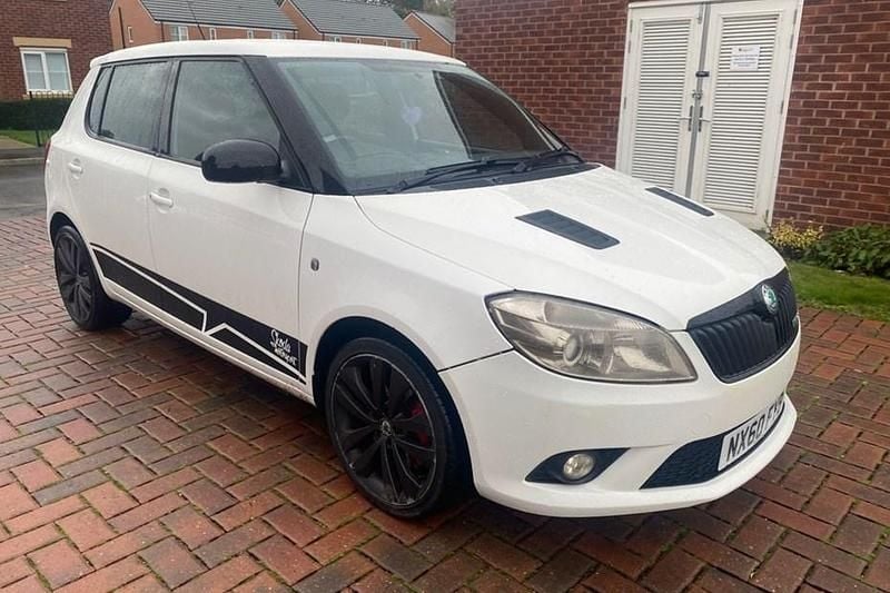 White Used 2010 Skoda Fabia vRS Hatchback | £2,499 (Super price) - Image 1/1