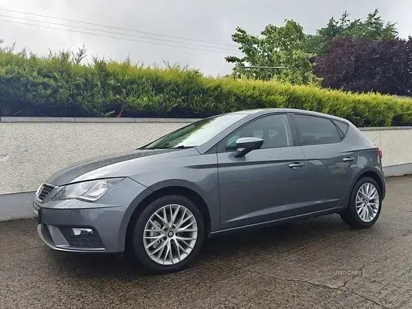 Used Seat Leon SE Dynamic 110 HP (80 kW) 2017 Grey Hatchback