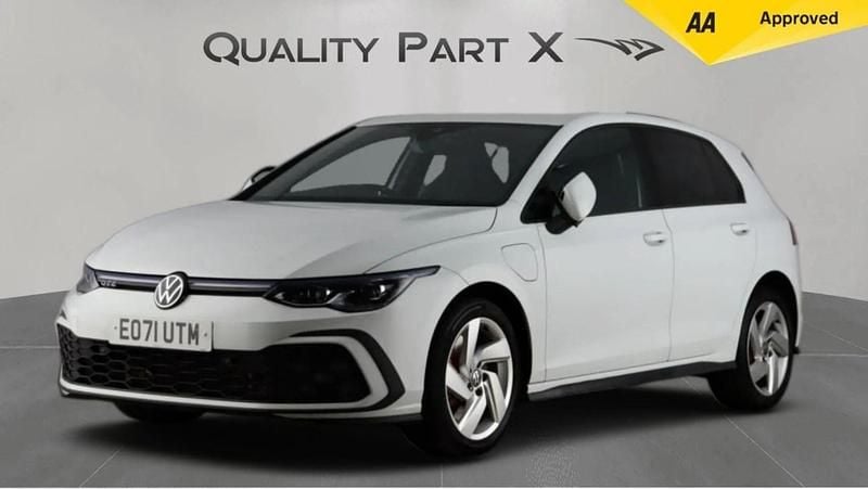 Used VW Golf VII GTE 204 HP (150 kW) 2021 White Hatchback