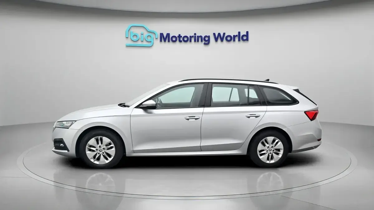 Used Skoda Octavia SE Technology 150 HP (110 kW) 2022 Silver Estate