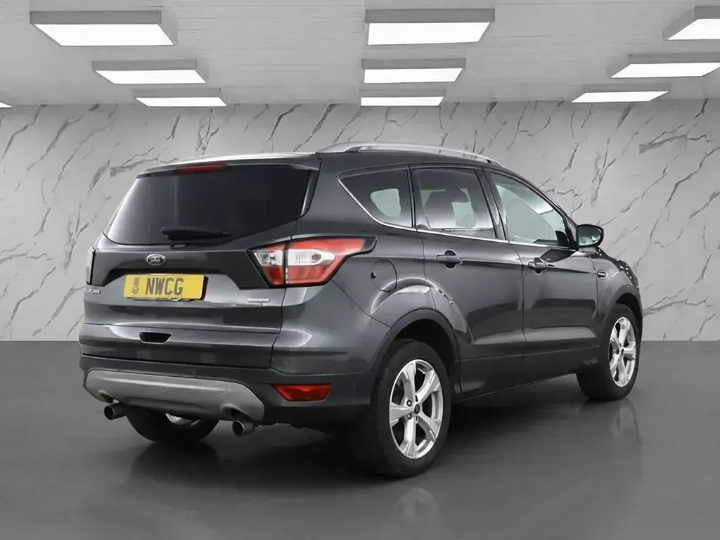 Używany Ford Kuga ST-Line X 150 KM (110 kW) 2018 Szary SUV