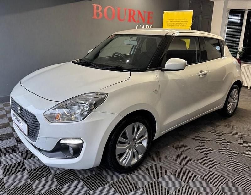 Used Suzuki Swift SZ-T 111 HP (81 kW) 2018 White Hatchback