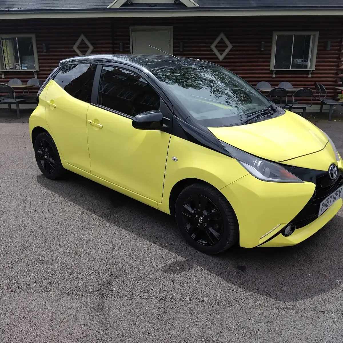 Used Toyota Aygo X-cite 69 HP (50 kW) 2017 Yellow Hatchback