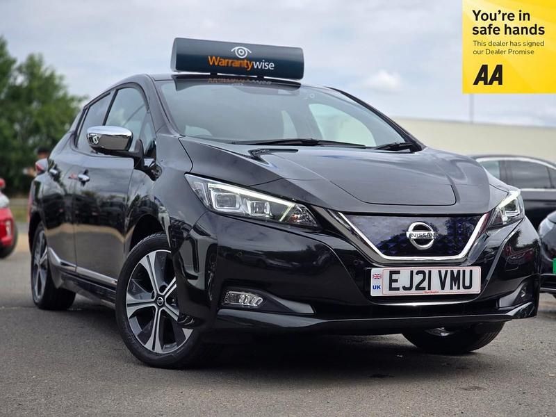 Black Used 2021 Nissan Leaf Tekna Hatchback | £8,995 (Super price) - Image 1/4