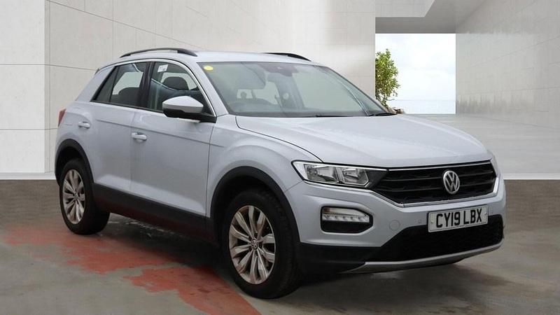 Used VW T-Roc SE 115 HP (84 kW) 2019 White silver SUV