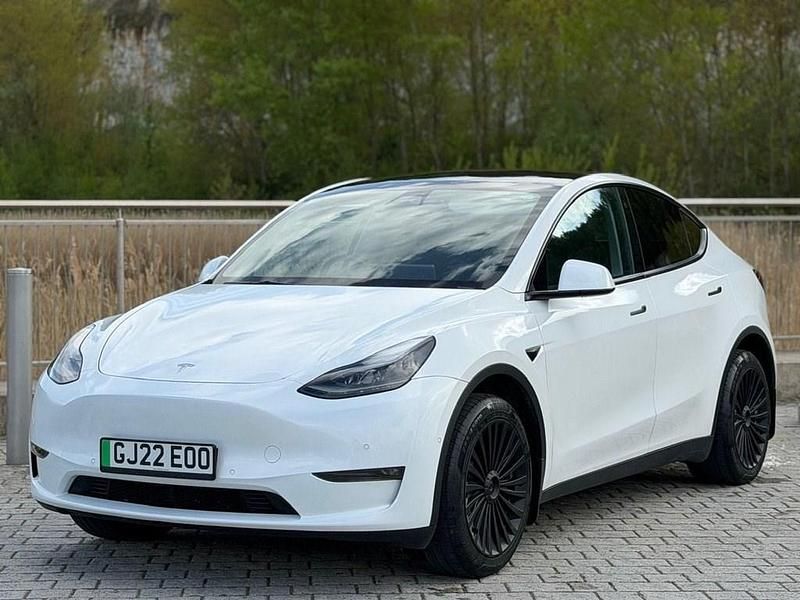 Used Tesla Model Y Long Range AWD 378 kW (514 HP) 2022 White SUV