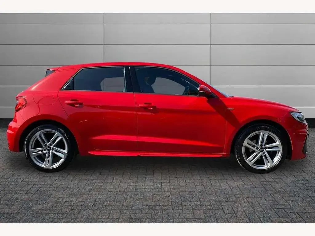 Used Audi A1 S-Line 95 HP (69 kW) 2022 Red SUV
