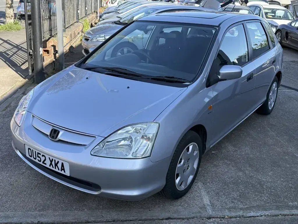 Used Honda Civic SE 110 HP (80 kW) 2002 Silver Hatchback