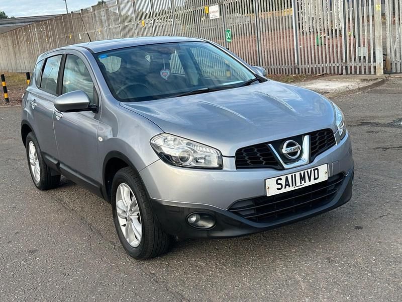 Grey Used 2011 Nissan Qashqai Acenta SUV | £3,995 (Good price) - Image 1/4