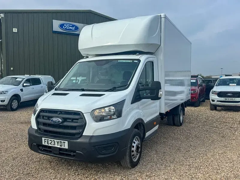 Używany Ford Transit Select 131 KM (96 kW) 2023 Biały Kabriolet