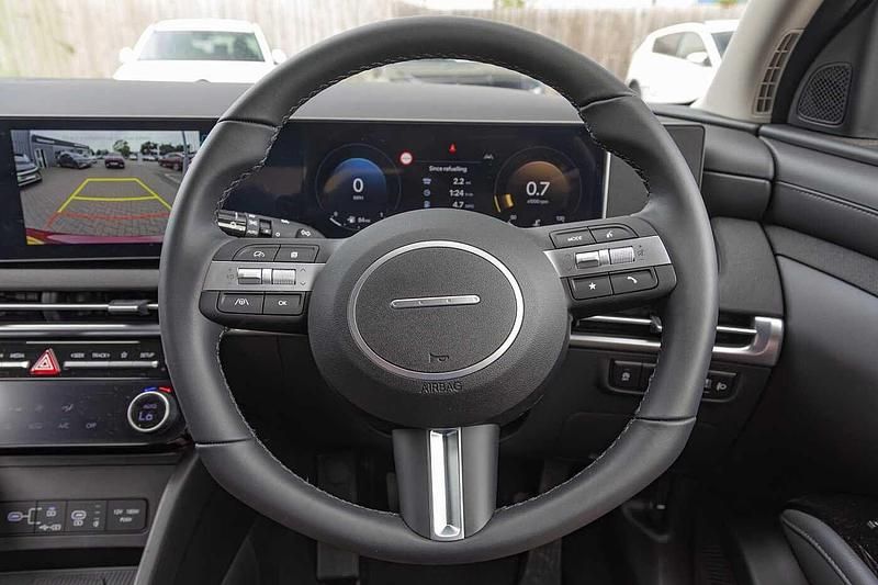 Used Hyundai Tucson Advanced 160 HP (117 kW) 2025 Red SUV