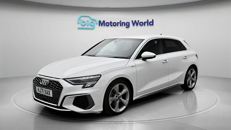 Begagnad Audi A3 S-Line 148 HK (108 kW) 2021 Sedan