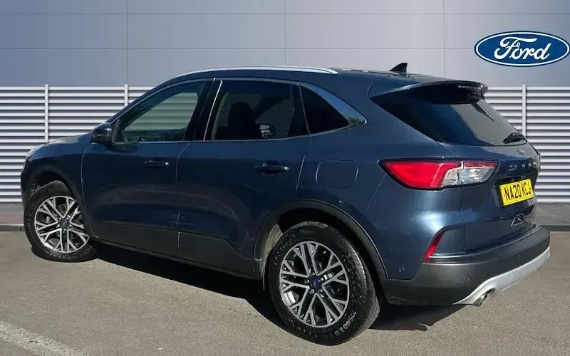 Usado Ford Kuga Titanium 150 CV (110 kW) 2020 Azul SUV