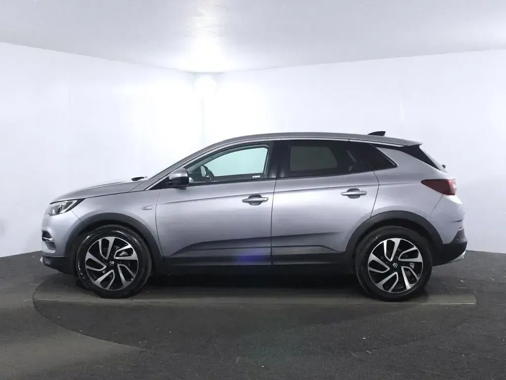 Used Vauxhall Grandland X Elite 130 HP (95 kW) 2018 Grey SUV