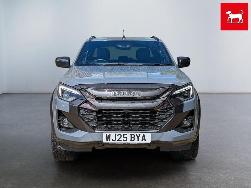 Used Isuzu D-Max 164 HP (120 kW) 2025 Grey Pickup
