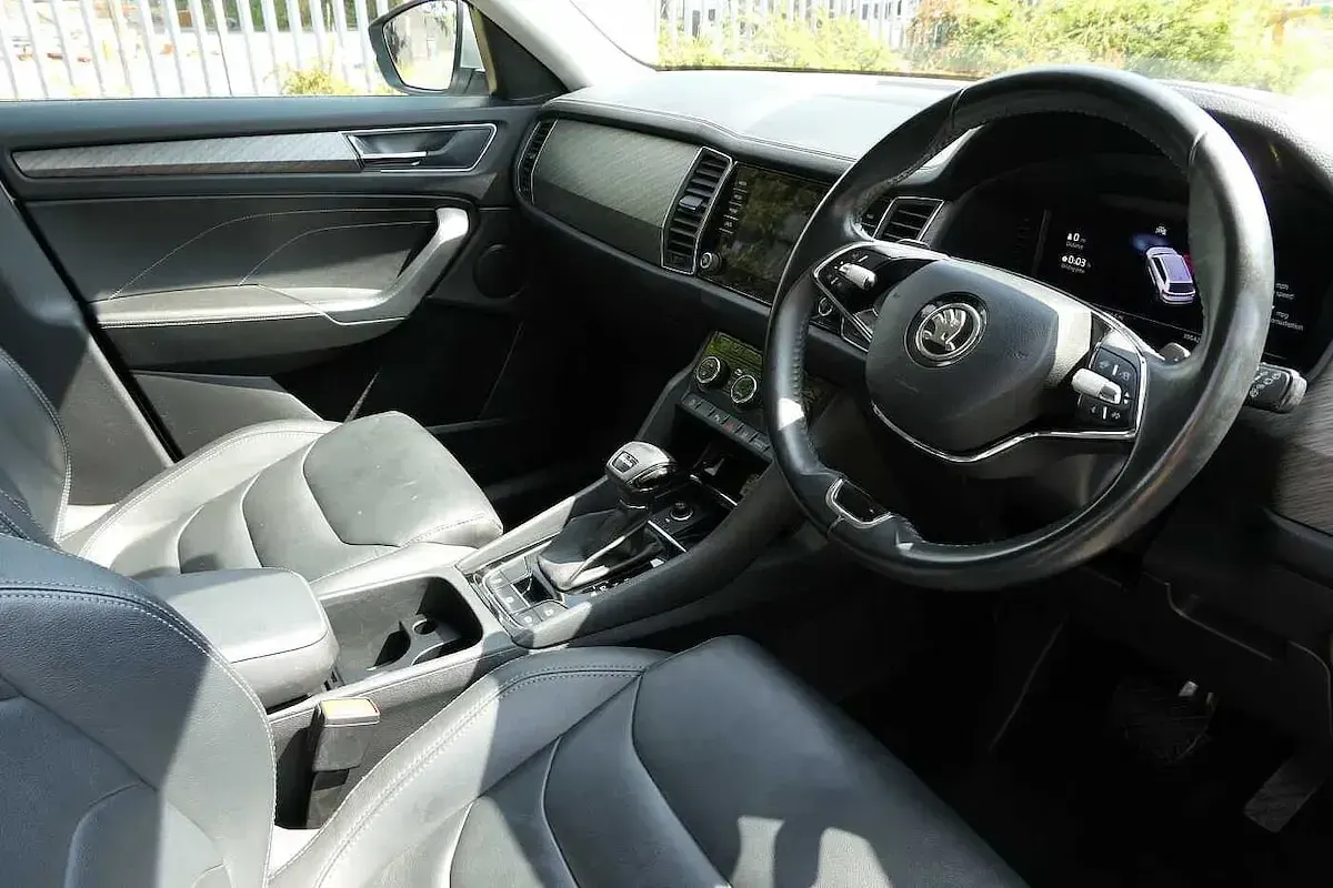 Used Skoda Kodiaq SE L Executive 110 HP (80 kW) 2023 Brilliant silver metallic SUV