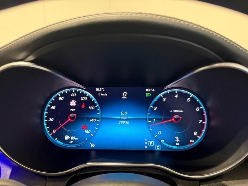 Used Mercedes C300 AMG line 258 HP (189 kW) 2019 White Coupe