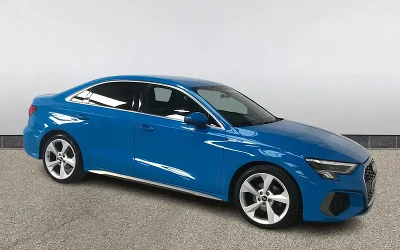 Używany Audi A3 S-Line 150 KM (110 kW) 2023 Sedan/Limuzyna