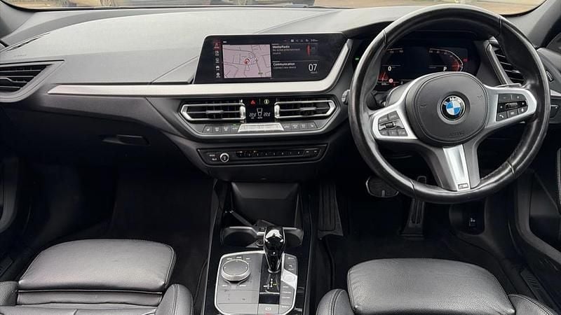 Used BMW 118 M Sport 136 HP (100 kW) 2022 Black Hatchback