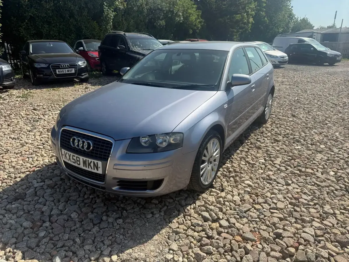 Używany Audi A3 Advanced 170 KM (125 kW) 2008 Srebrny Hatchback