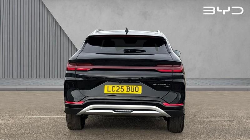 Used BYD Seal U Comfort 218 HP (160 kW) 2025 Black SUV