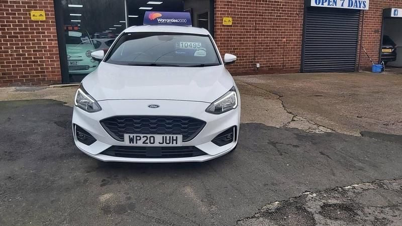 Używany Ford Focus ST-Line X 125 KM (91 kW) 2020 Biały Hatchback