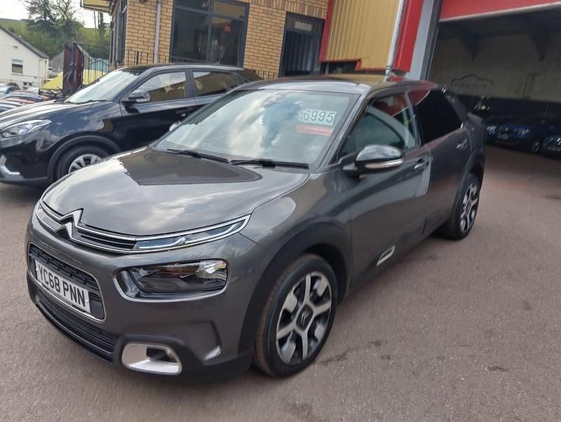 Usado Citroën C4 Cactus Flair 110 CV (80 kW) 2018 Gris Utilitario