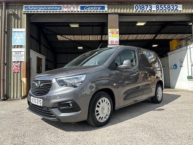 Grey Used 2020 Vauxhall Combo Sportive MPV | £12,495 (A bit pricey) - Image 1/4
