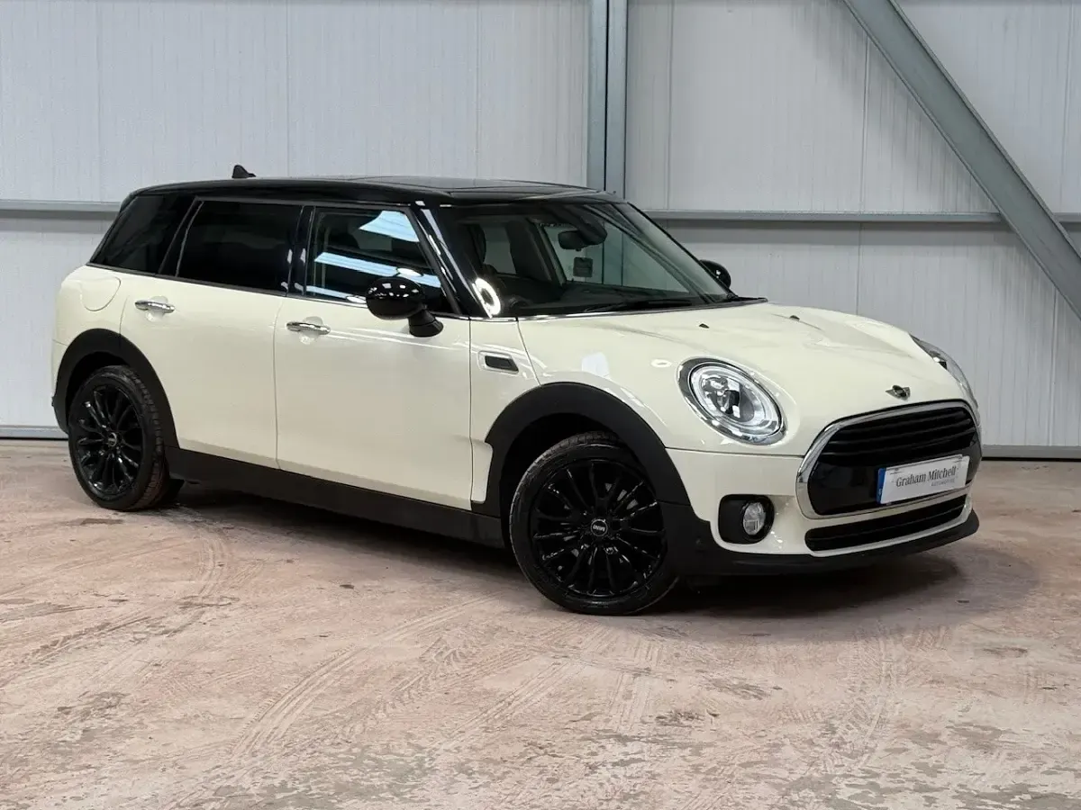 Usado Mini Cooper Clubman 136 CV (100 kW) 2016 Blanco Familiar