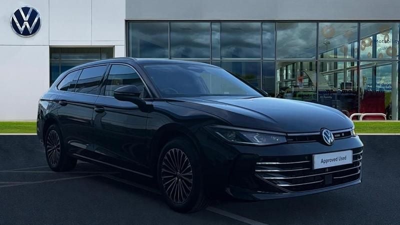 Used VW Passat Elegance 204 HP (150 kW) 2025 Grenadilla black Estate