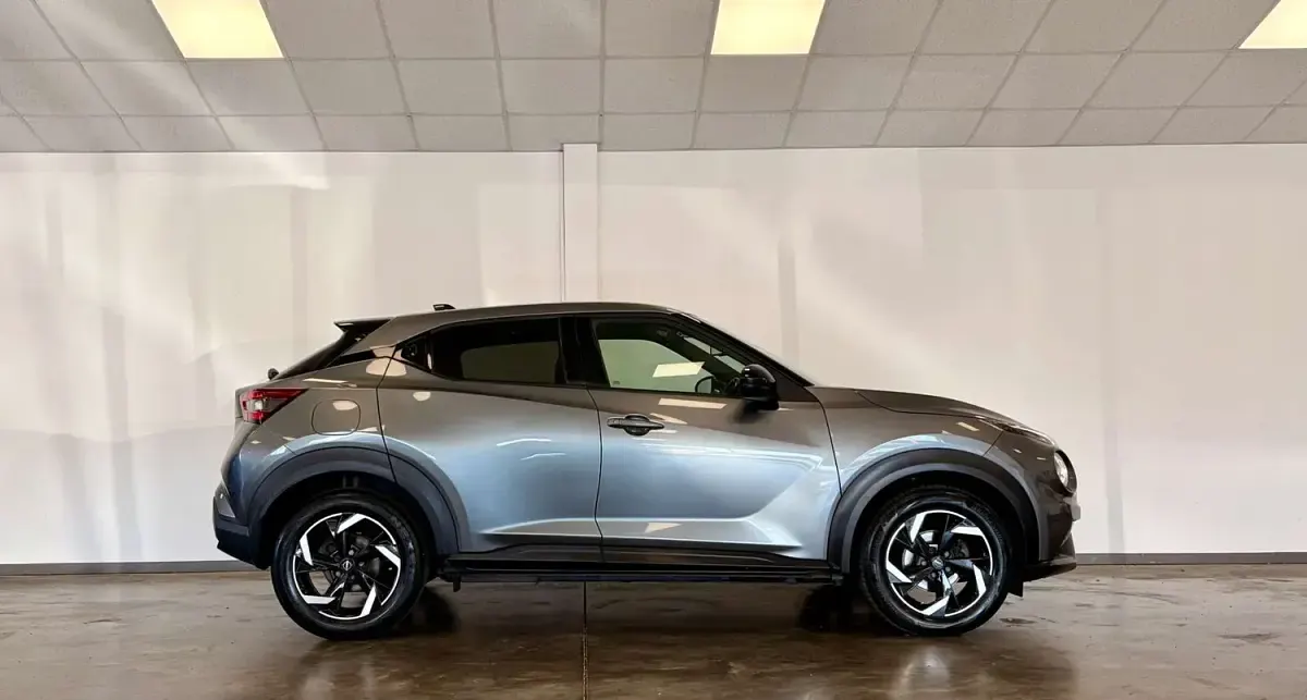 Used Nissan Juke N-Connecta 114 HP (83 kW) 2023 Grey SUV