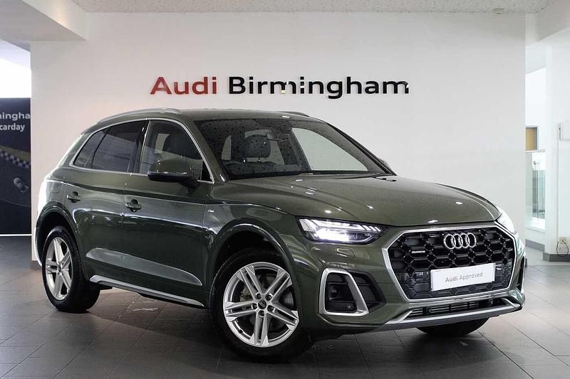 District green metallic Used 2022 Audi Q5 S-Line SUV | £37,450 (Expensive) - Image 1/4