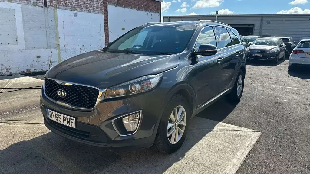 Used Kia Sorento 200 HP (147 kW) 2015 Grey SUV