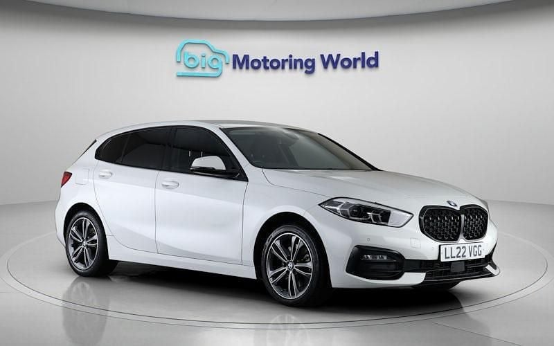 Used BMW 116 Sport Line 116 HP (85 kW) 2024 Hatchback