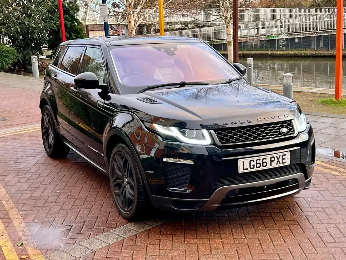 Used Land Rover Range Rover evoque HSE Dynamic 2016 Black Estate